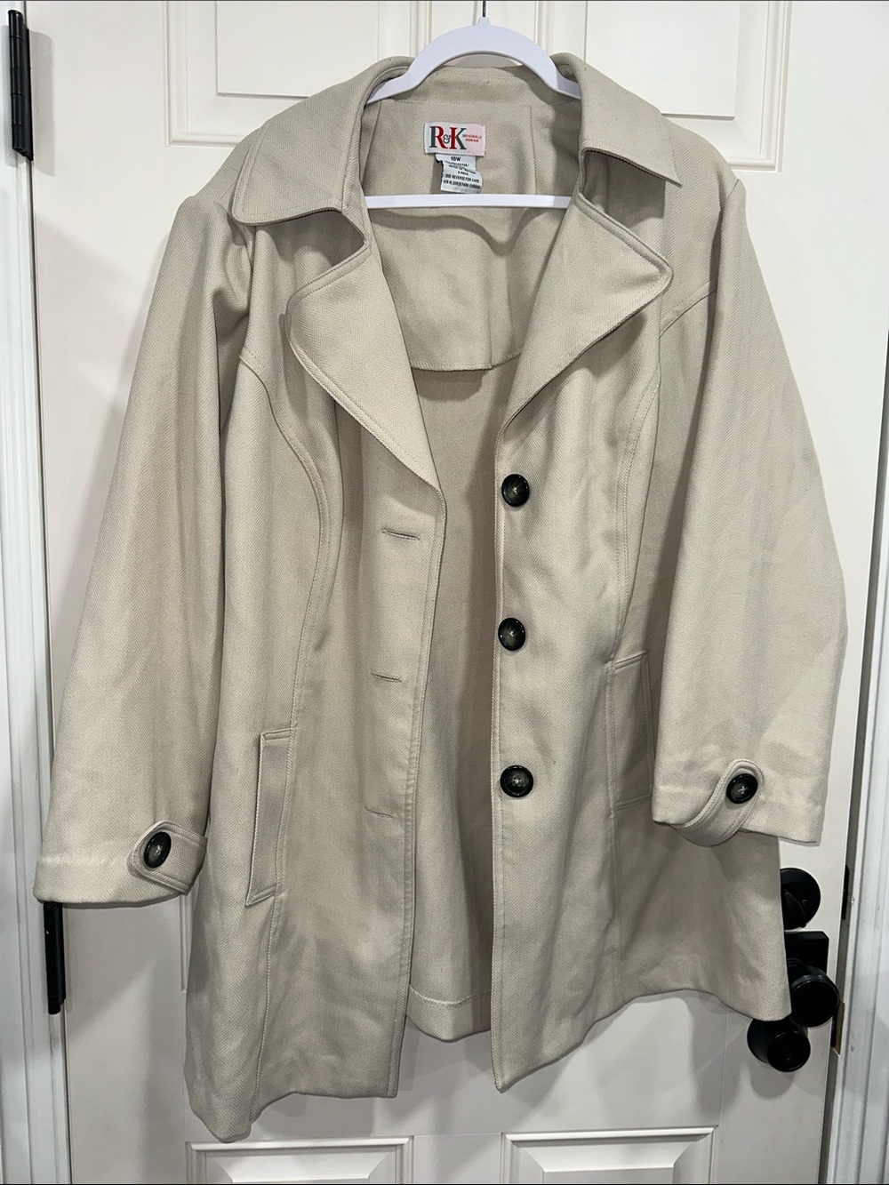 R&K Women's Cream Single-Breasted Trench Coat with Contrast Buttons
